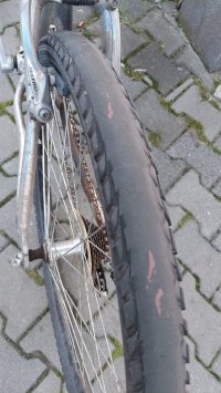 Łysa - zużyta opona w rowerze