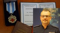 Po lewej medal o nazwie zasłużony dla zdrowia narodu, po prawej widzimy zdjęcie policjanta aspiranta sztabowego janusza Rudzkiego.